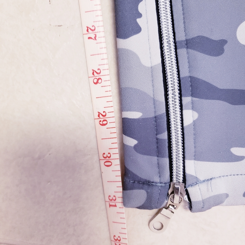 L Hudson camo track joggers from Saks - Picture 9 of 12